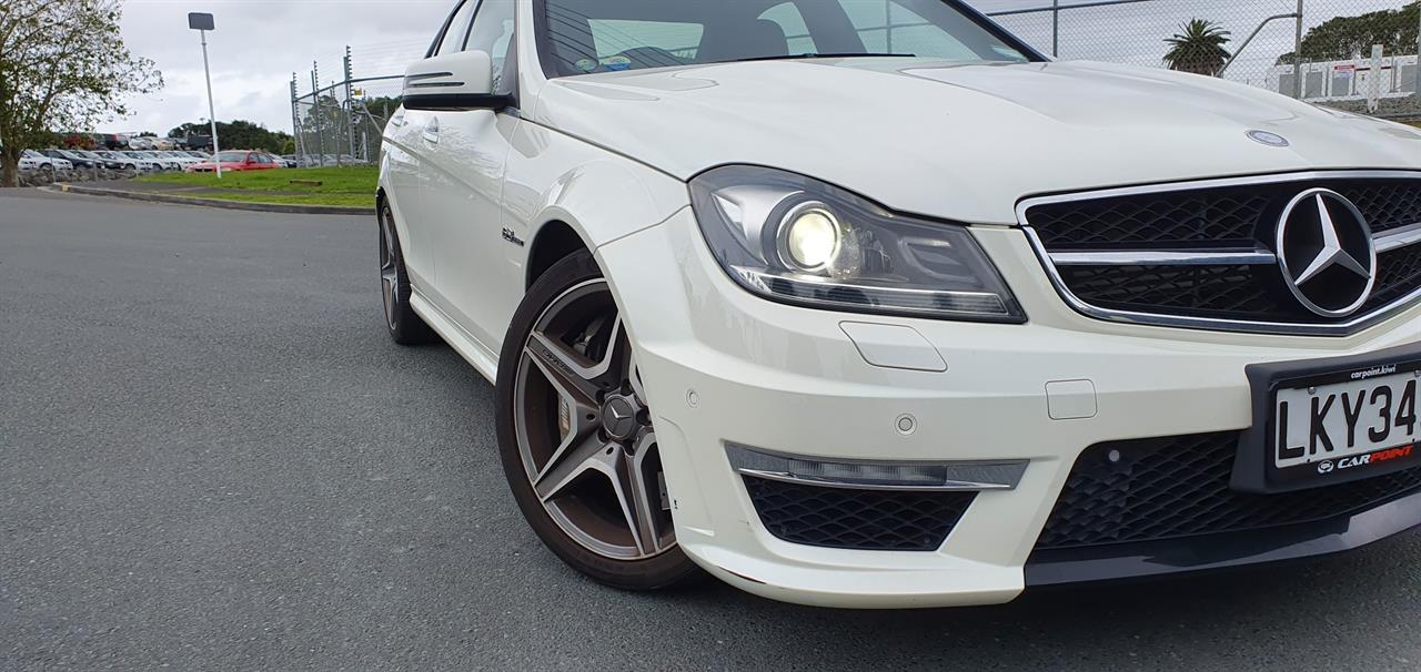 2011 Mercedes-Benz C63