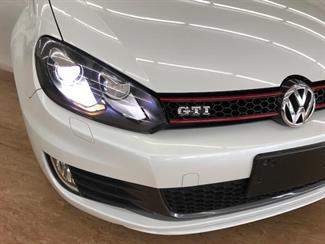 2011 Volkswagen Golf GTI - Thumbnail